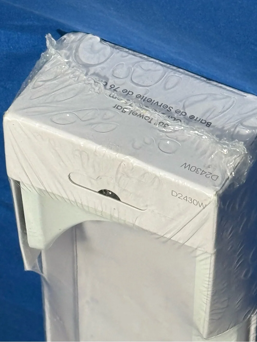 Franklin Brass D2430W Futura 30-Inch Towel Bar in White - Futura -New In Package